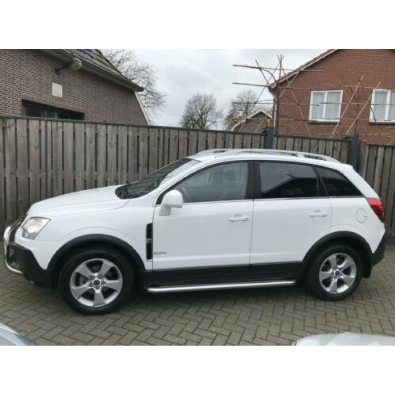 Opel Antara 2.4-16V 141 PK Enjoy Bullbar, Sidebar, Navigatie