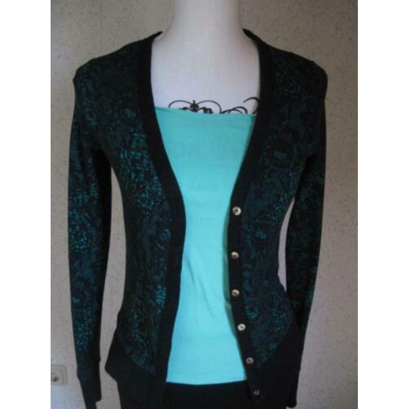LEUK VEST van CASUAL CLOTHING. Maat:S