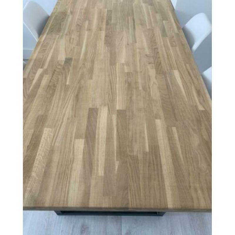 VANDAAG OF MORGEN OPHALEN! Houten tafel met stalen poten