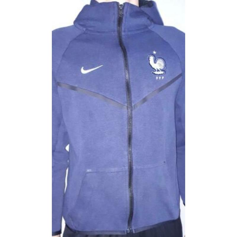 Nike Tech Fleece maat 164