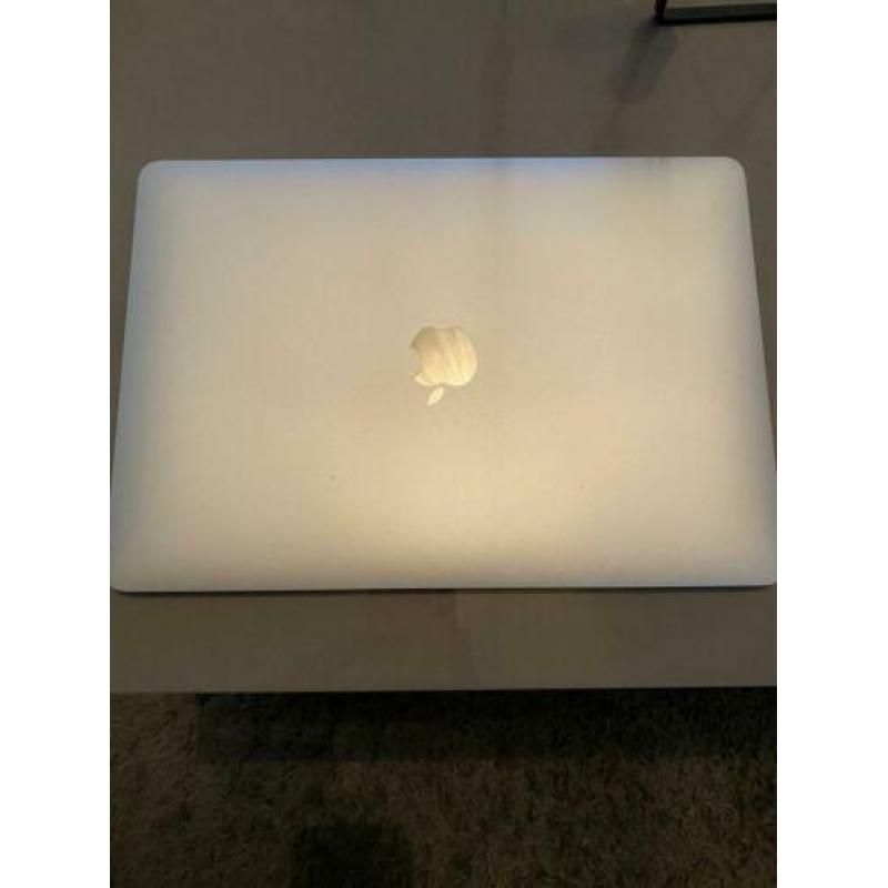 MacBook Air Retina 13 inch 2019