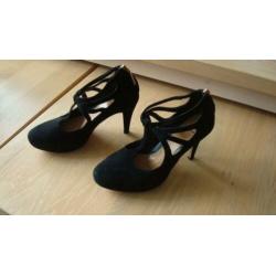 clarks zwarte pumps maat 4