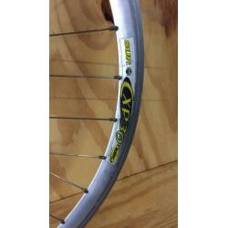 9 speed Shimano ultegra mavic open draadband racefiets wiel