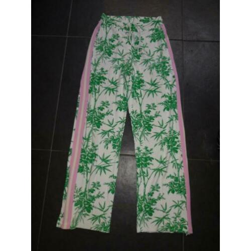 D4A Essentiel Antwerp soort jogging broek print band zijkant