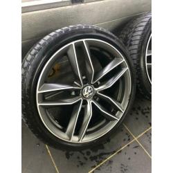 Volkswagen Audi seat Skoda 18 inch velgen met banden. 5x112