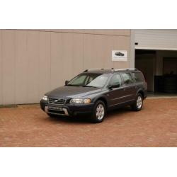 Volvo XC70 2.4 D5 AWD AUTOMAAT YOUNGTIMER (bj 2004)