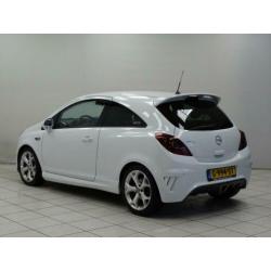Opel Corsa 1.6-16V Turbo OPC Navigatie Clima Cruise 17"LM 19