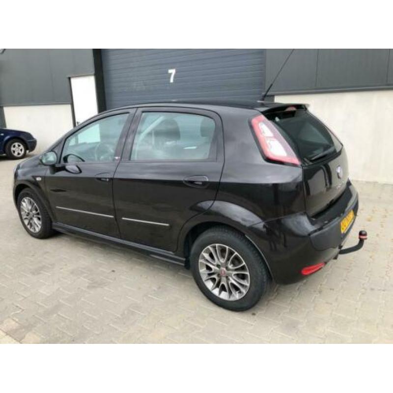 Fiat Punto Evo 1.3 M-Jet Dynamic 5 deuren, Navigatie, Airco