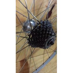 9 speed Shimano ultegra mavic open draadband racefiets wiel