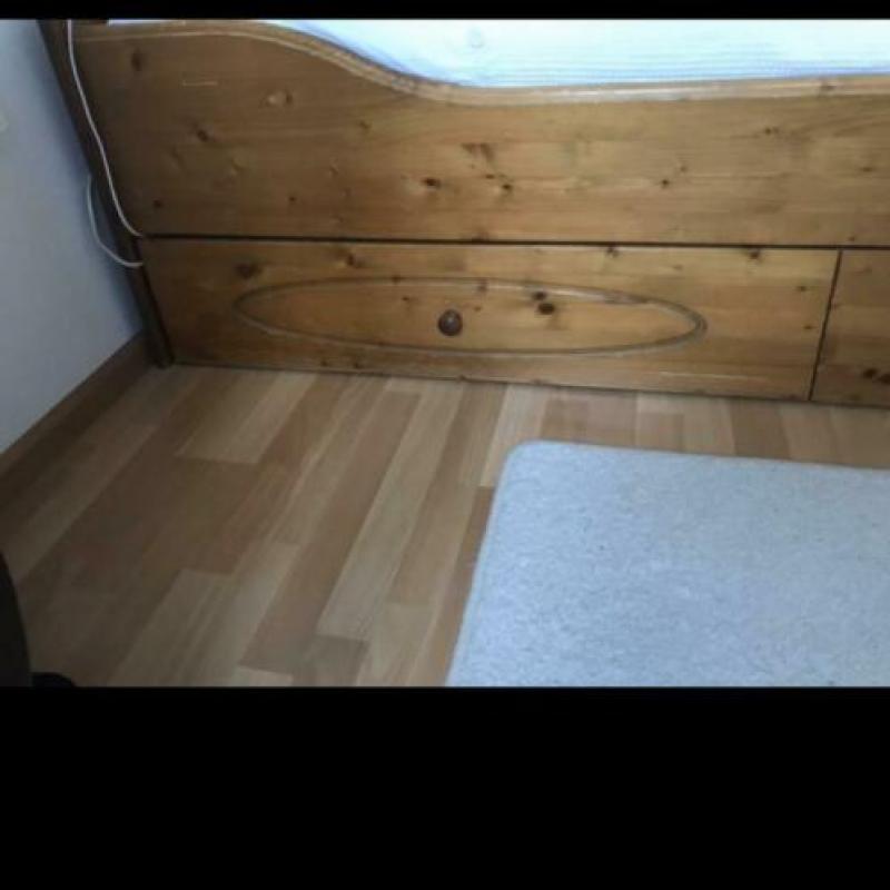 Bed compleet 75,00