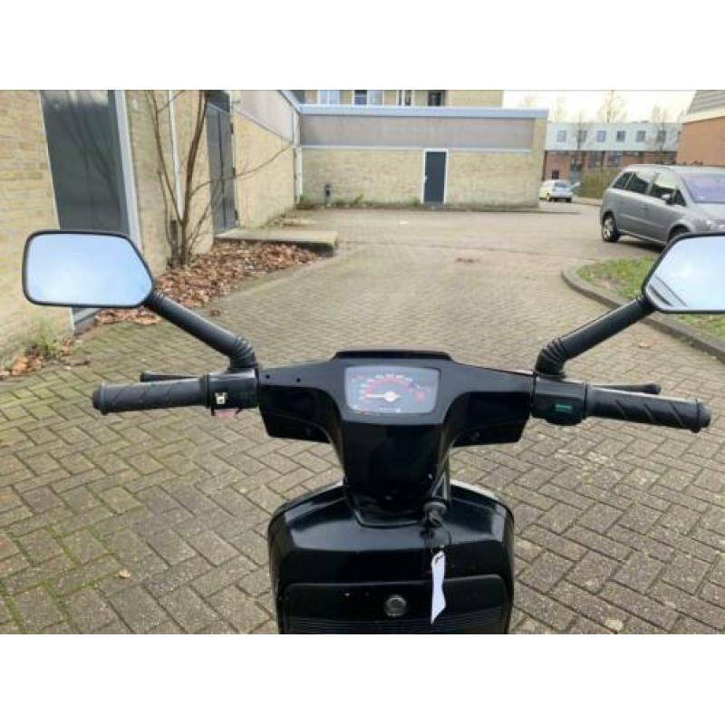 Peugeot rapido snor in uitstekende staat !!