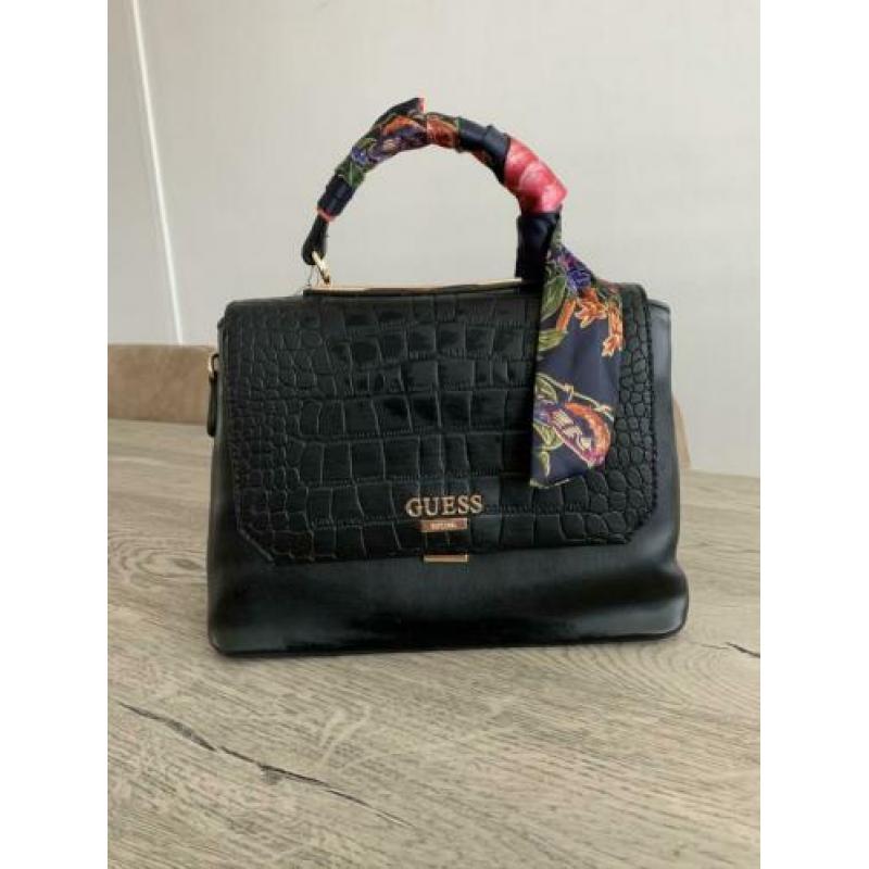 Guess tas bag handtas shopper lv cc gg ysl