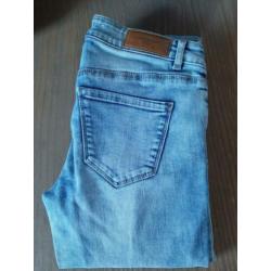 Spijkerbroek Vero Moda maat 28/34