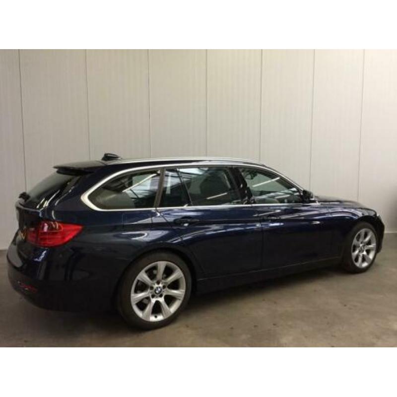 BMW 3 Serie Touring 320D HIGH EXECUTIVE 184PK NAVI-LEDER-XEN