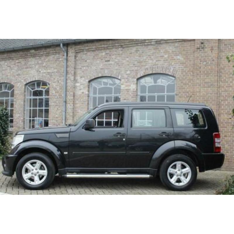 Dodge Nitro 2.8 CRD SXT Automaat, Navi, Bluetooth, Cruise, 2