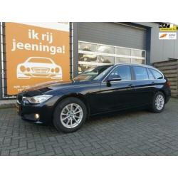 BMW 3-serie Touring 320d High Executive met Afneembare trekh