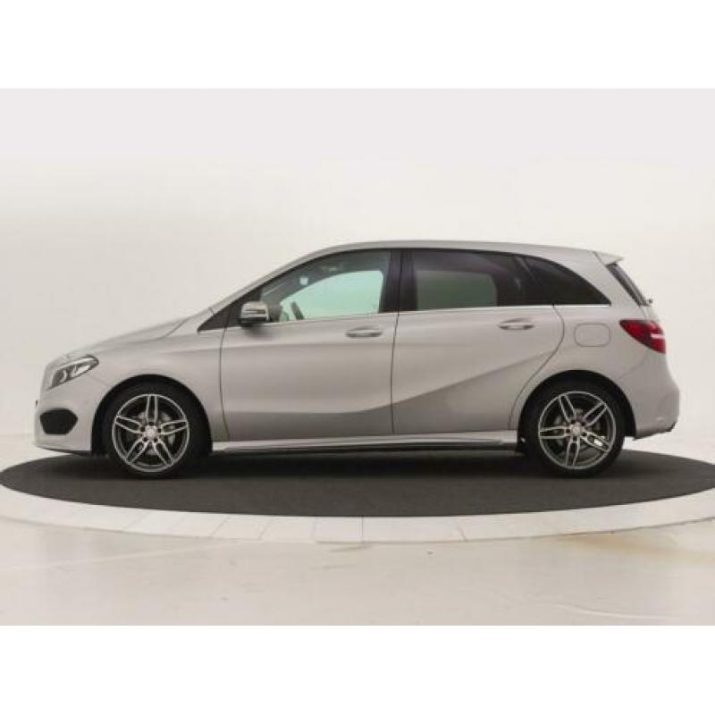 Mercedes-Benz B-Klasse 200 AMG Trekhaak | Navigatie | AMG st