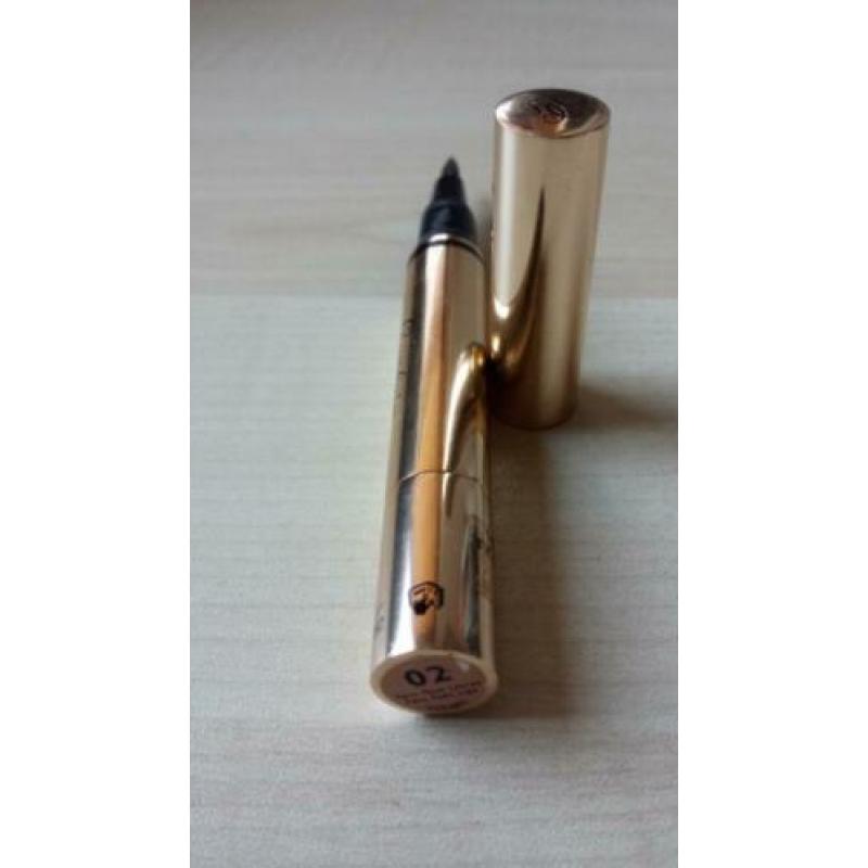 GUERLAIN Precious Light Rejuvenating Illuminator 02 1,5g 2x
