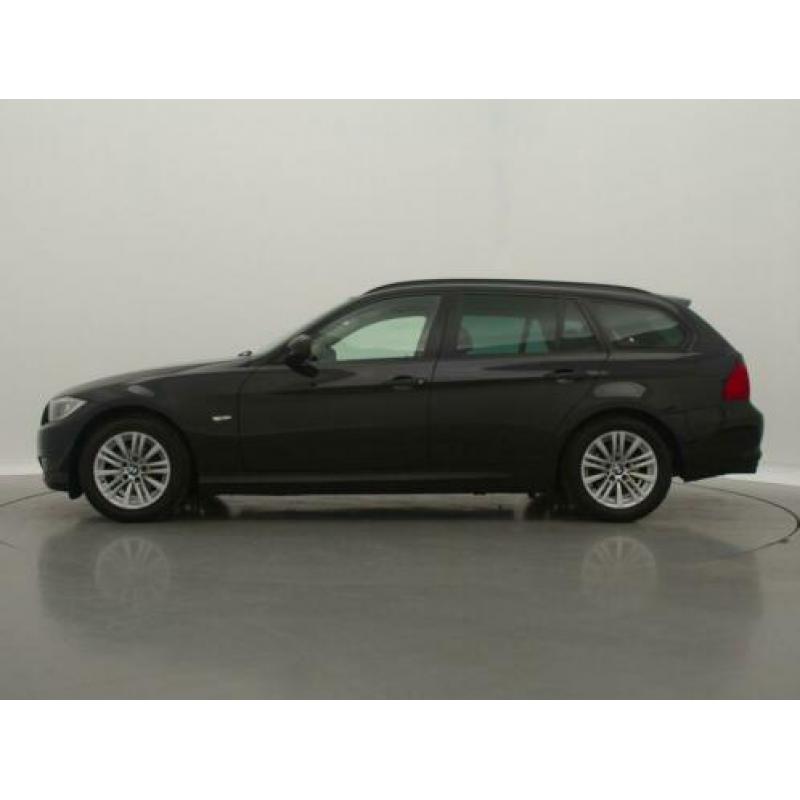 BMW 3 Serie Touring 316d 2.0 LEDER / NAVI GROOT / AIRCO-ECC