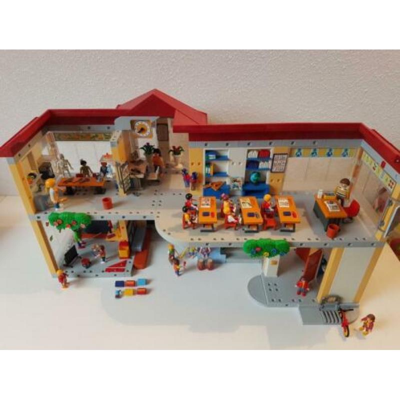 Playmobil grote school 4324 in uitstekende staat