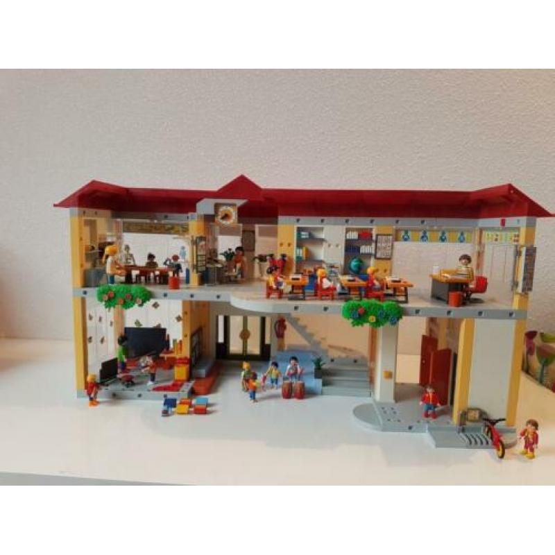 Playmobil grote school 4324 in uitstekende staat