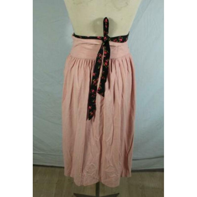 Leuke roze Charles Dickens rok.Bijpassend schort.Mt 140/146