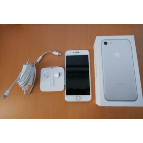 Apple iPhone 7 32GB Zilver. In nieuwstaat
