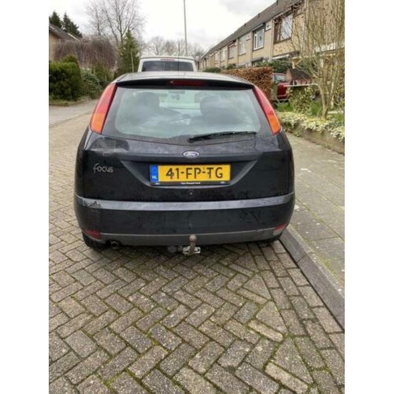 Ford Focus 1.4 2000 6 maanden apk