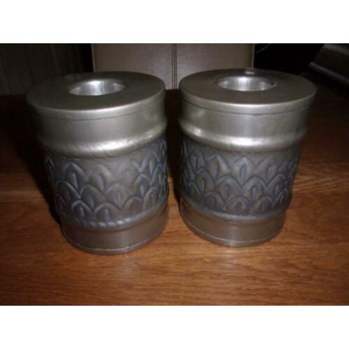 2 Metalen waxinelichthouders