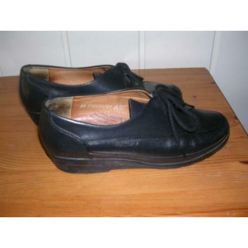 Nette zwarte leren schoenen / pumps van Mephisto, maat 39