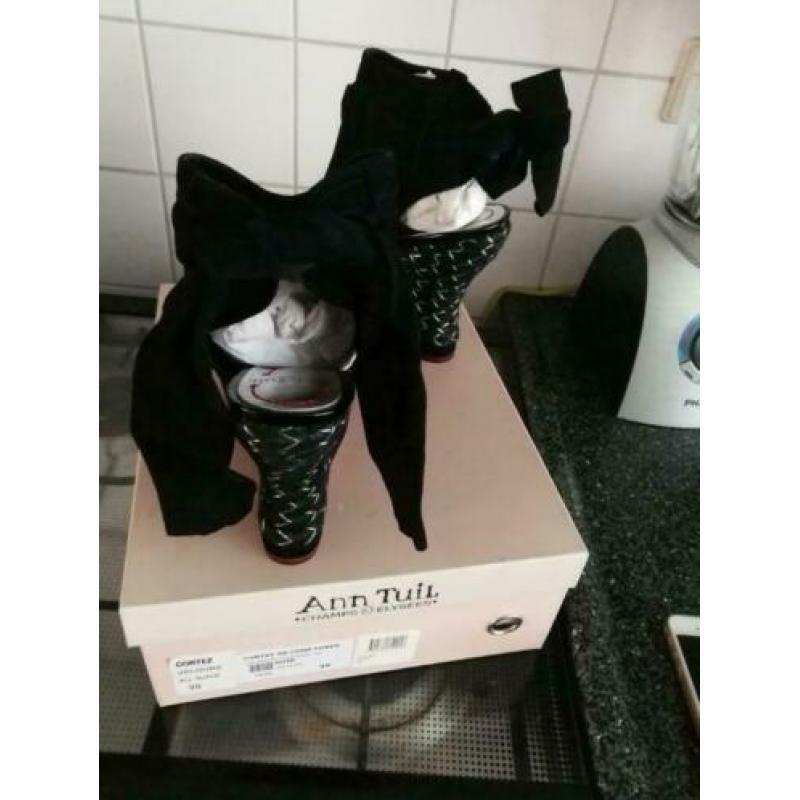 NIEUW***Super gave schoenen van Ann Tuil in doos