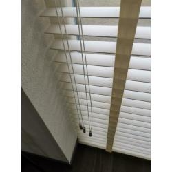 Te koop mooie pvc jaloezieën