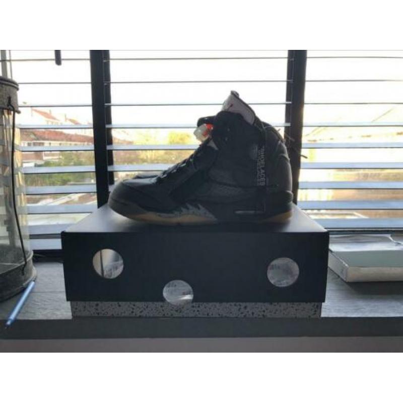 Off White x Jordan 5 EU maat 42,5