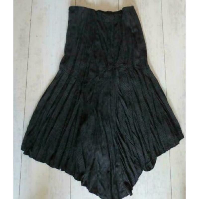 MNG MANGO zwarte rok met witte streepjes maat S maat 36