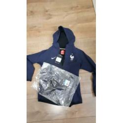 Nike Tech Fleece maat 164