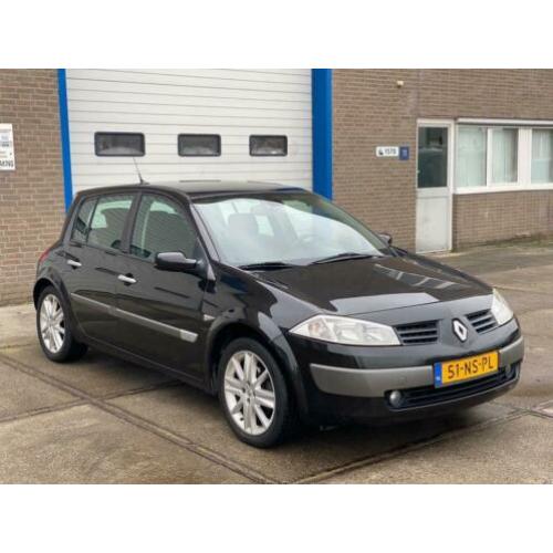 Renault Mégane 2.0-16V Privilège Luxe AIRCO ! SUPER MOOI ! K