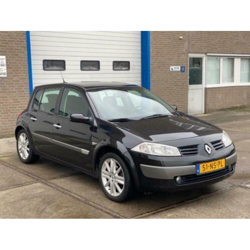 Renault Mégane 2.0-16V Privilège Luxe AIRCO ! SUPER MOOI ! K