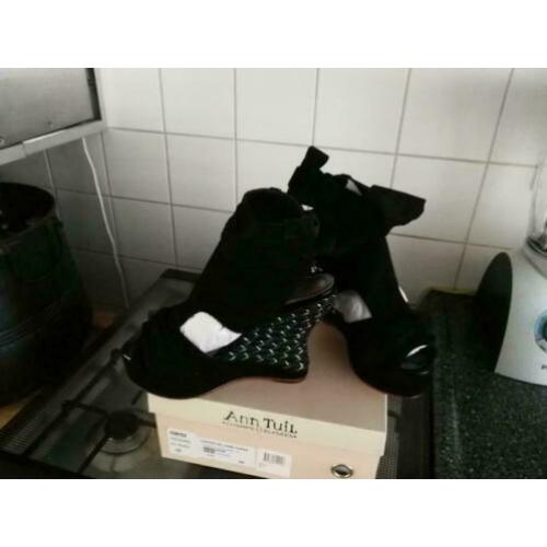 NIEUW***Super gave schoenen van Ann Tuil in doos