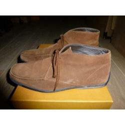 2 paar TOD's suede boots maat 42/42,5 totaal 175 euro !