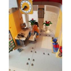 Playmobil grote school 4324 in uitstekende staat