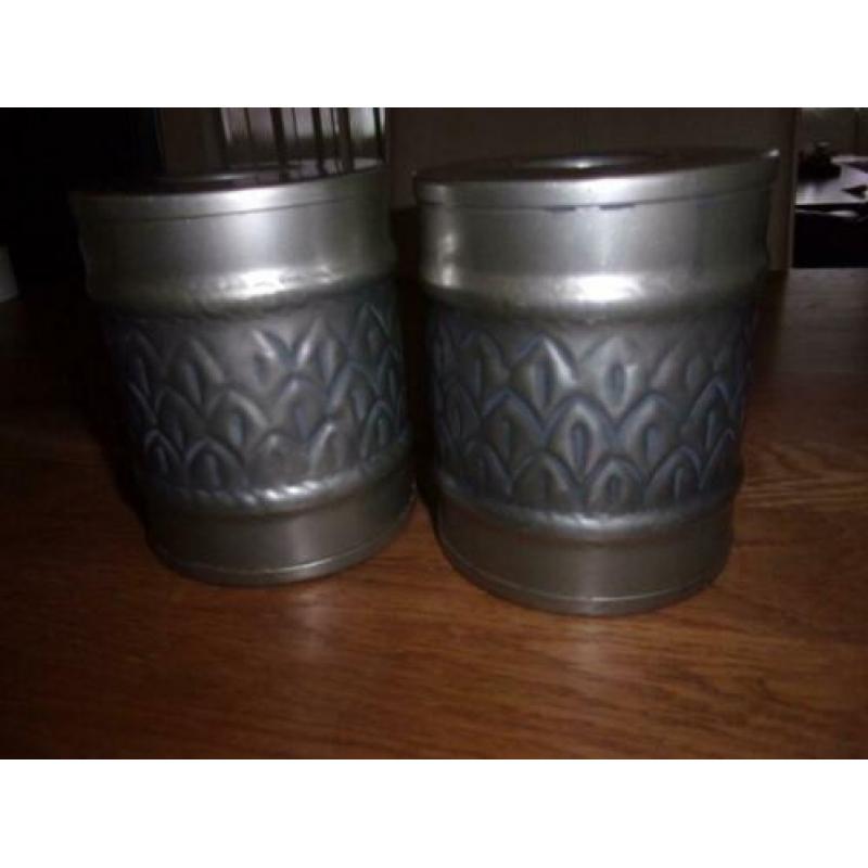 2 Metalen waxinelichthouders