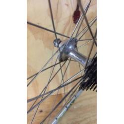9 speed Shimano ultegra mavic open draadband racefiets wiel