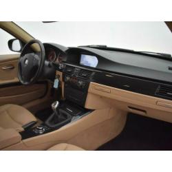 BMW 3 Serie Touring 316d 2.0 LEDER / NAVI GROOT / AIRCO-ECC