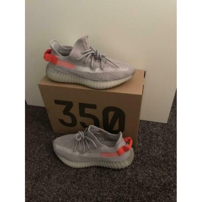 Yeezy tail light