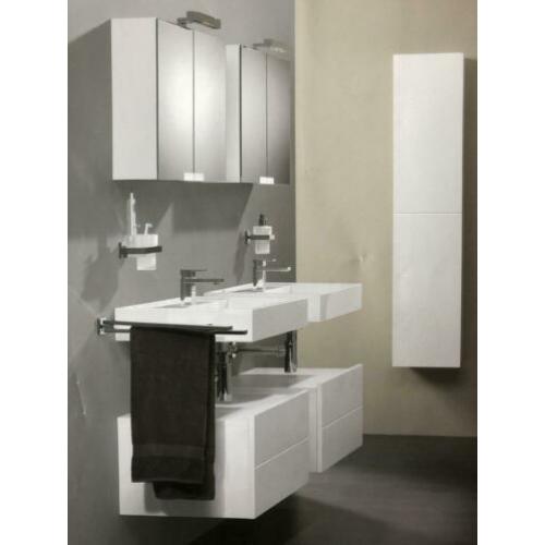 Nieuw badkamer meubel, kast, kraan compleet design wit