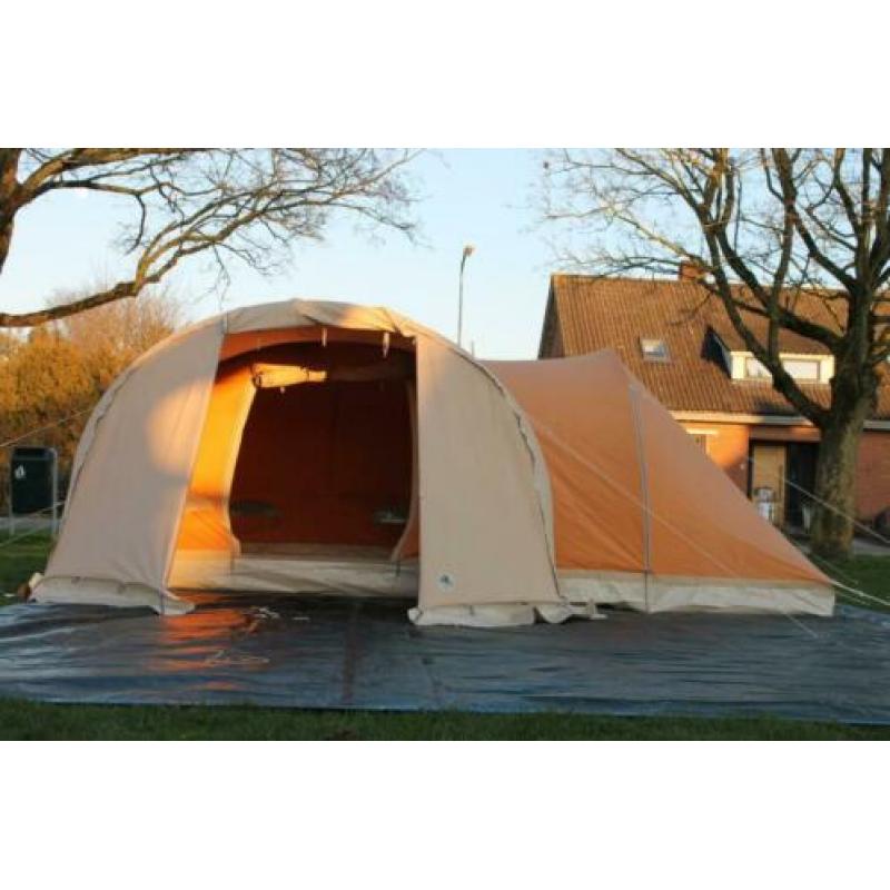 Karsten tent okergeel 300 met slaapcabine uitstekende staat