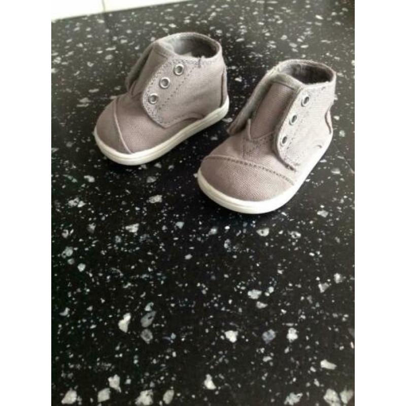 Toms babyschoentjes maat 18,5 unisex