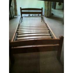 Te koop eenpersoons bed 90x200cm