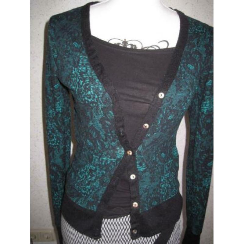 LEUK VEST van CASUAL CLOTHING. Maat:S