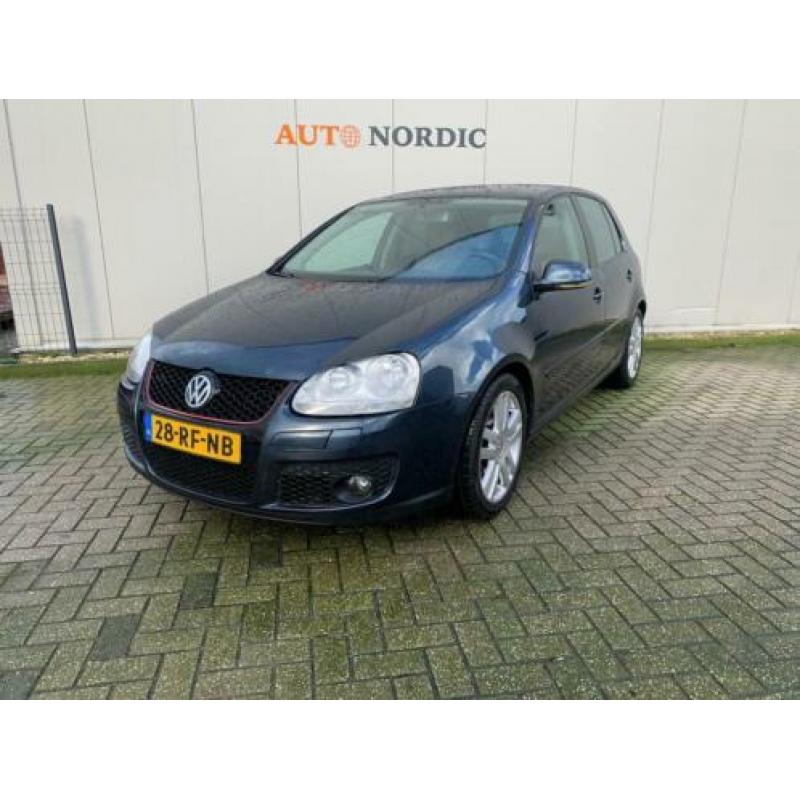 Volkswagen Golf 2.0 FSI Sportline